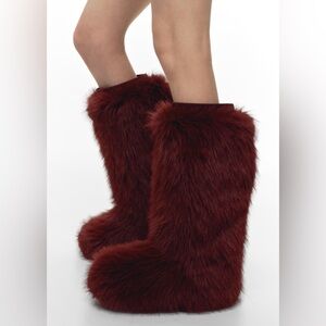 H&M FLUFFY KNEE-HIGH BURGUNDY BOOTS
PERFECT MOMENT COLLECTION.SIZE US 4 (EUR 35)